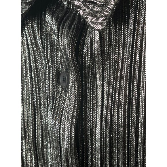 Good American Chrome Lamé Plissé Button Shirt - Picture 5 of 9